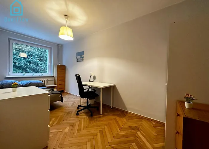 Surf - 5 Minutes To Molo & Seaside *