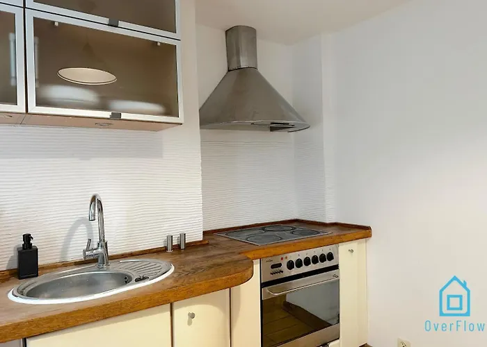 Surf - 5 Minutes To Molo & Seaside בית אירוח סופוט